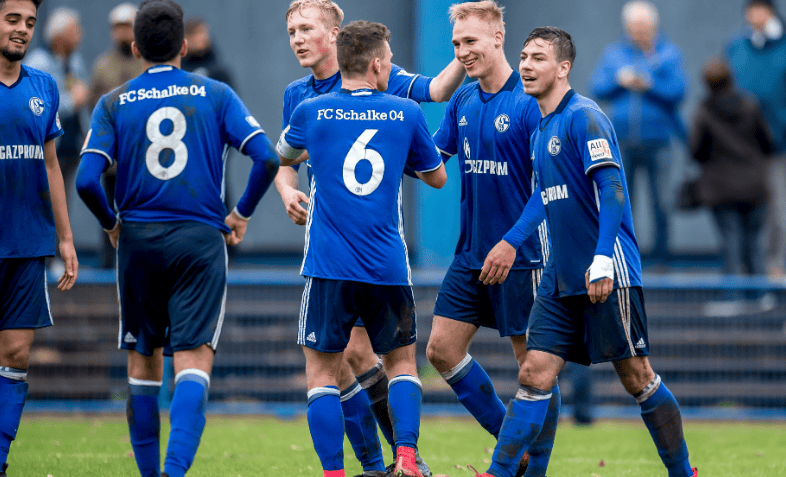 费耶诺德迎德国杯关键赛；清晨战术微调；目标明确；数据趋势出现新变化(斯洛特费耶诺德)-满冠体育